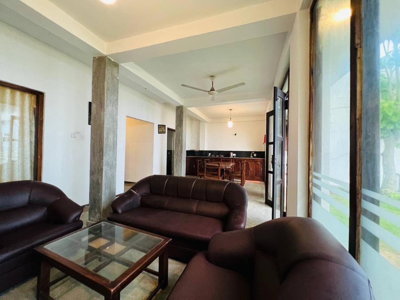 Ocean Breeze Villa Bussa Rum bild